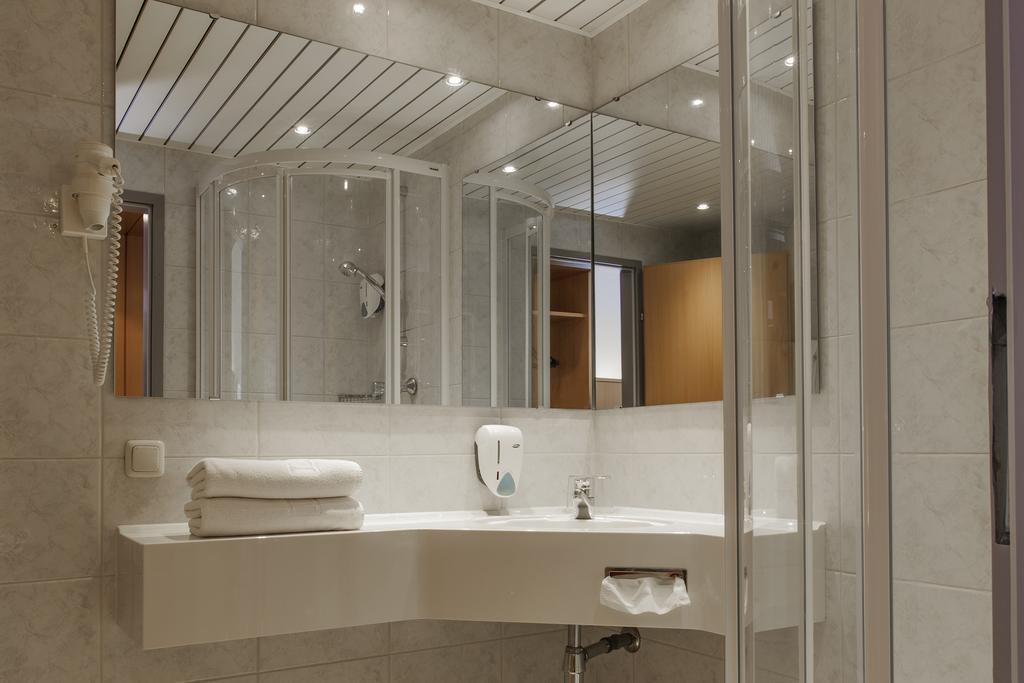 Landzeit Motor-Hotel St. Valentin Номер фото