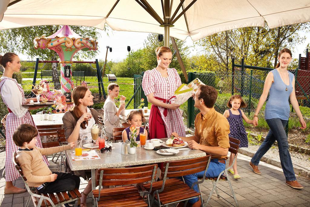 Landzeit Motor-Hotel St. Valentin Экстерьер фото